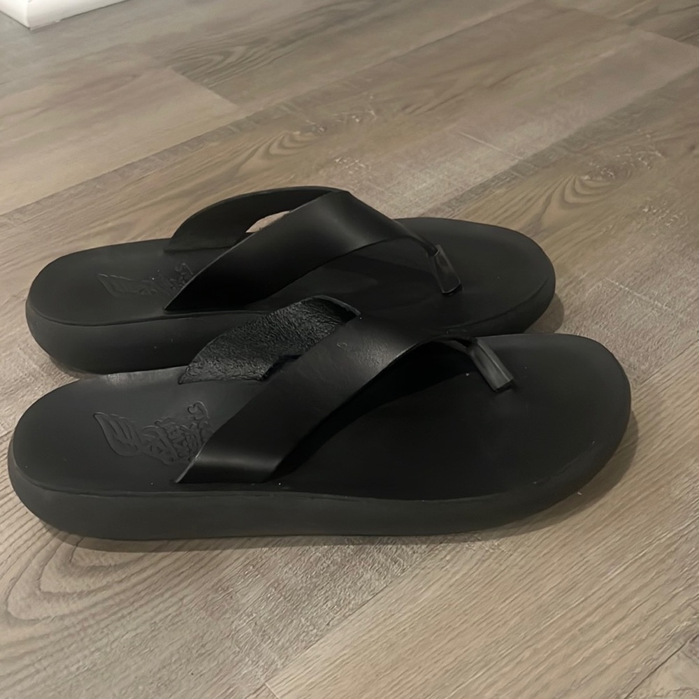 Ancient Greek black sandals - Picture 3 of 5